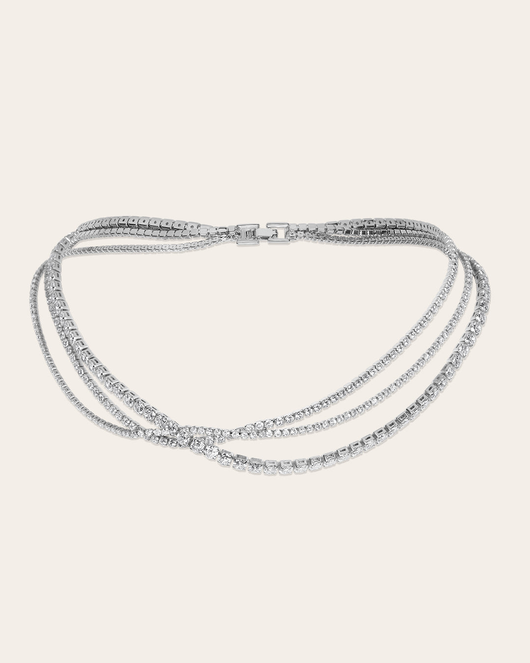 Collar Nova con Acabado Plateado