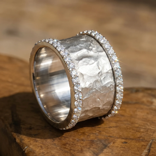 Alma | Anillo Martillado Ancho