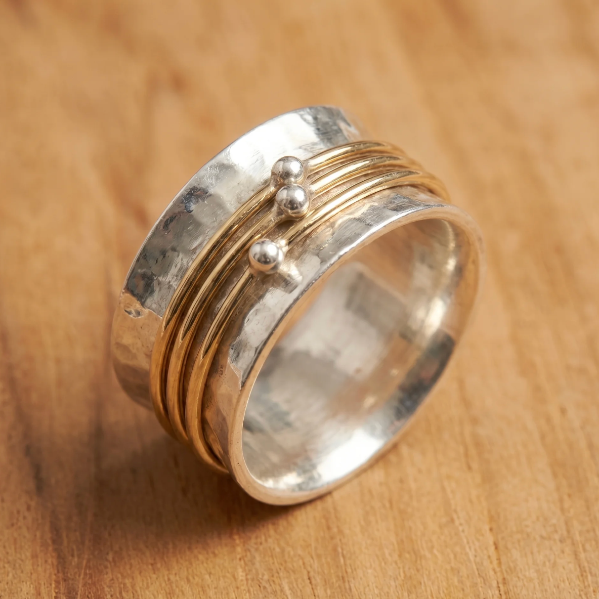 Vanina | Anillo Martillado Bicolor