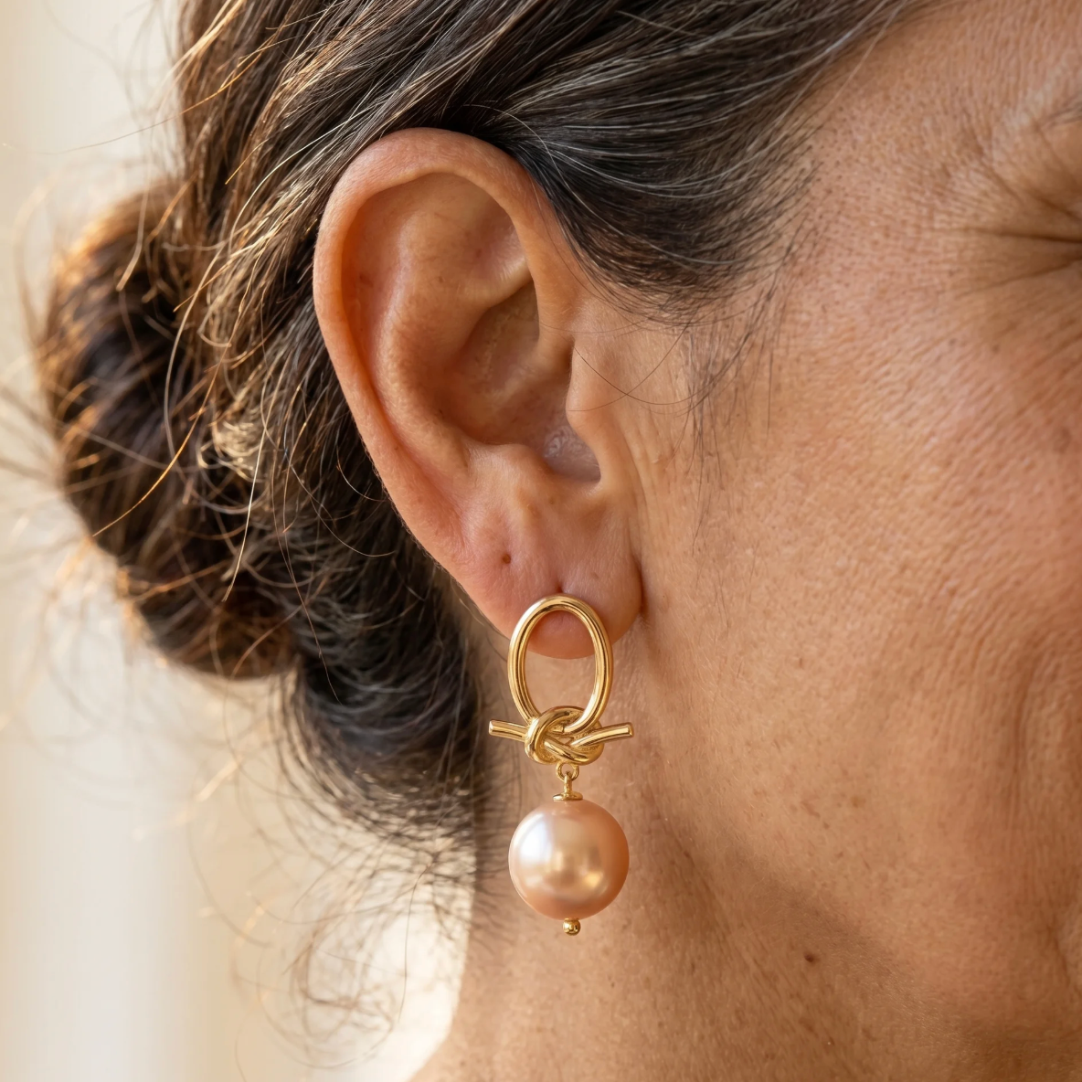 Antonia | Aros Nudo