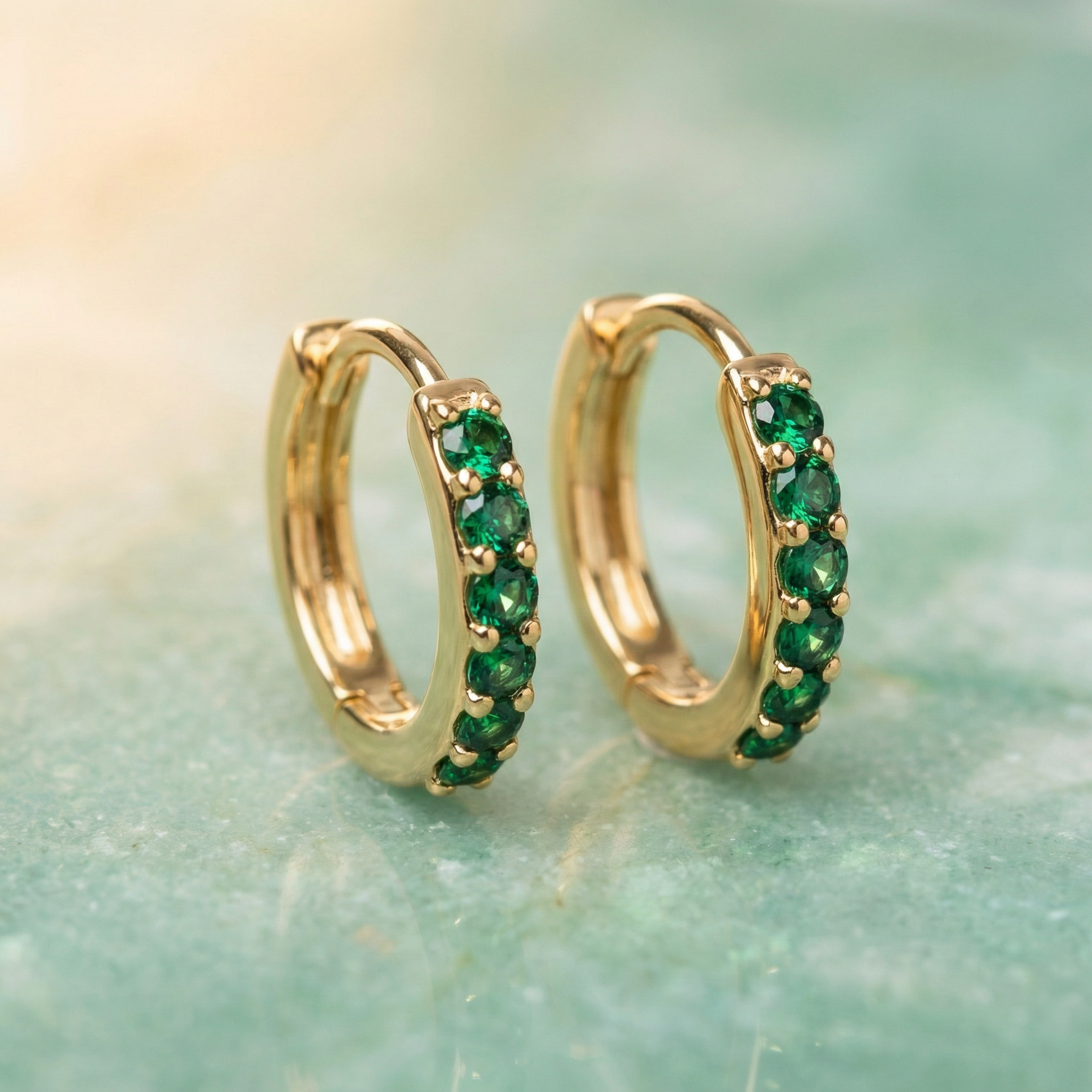 Antonella | Aros Huggie